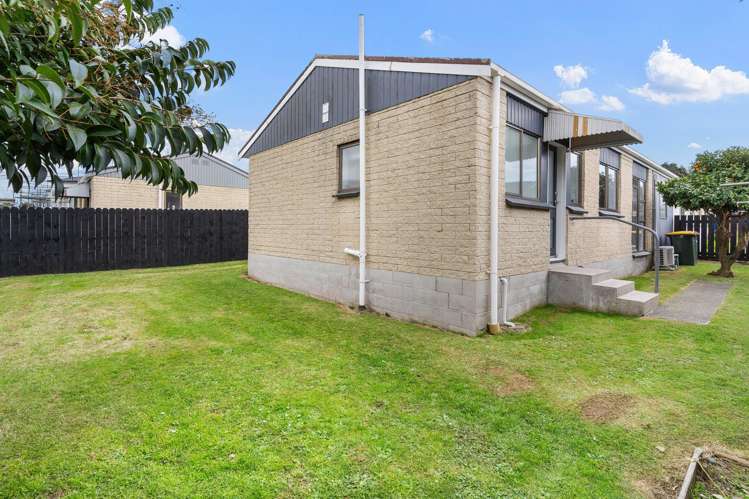 2/36 Trentham Road Papakura_11