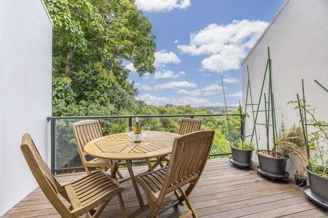Elevated Townhouse Living in Remuera | City & Harbour Views, DGZ Schools
