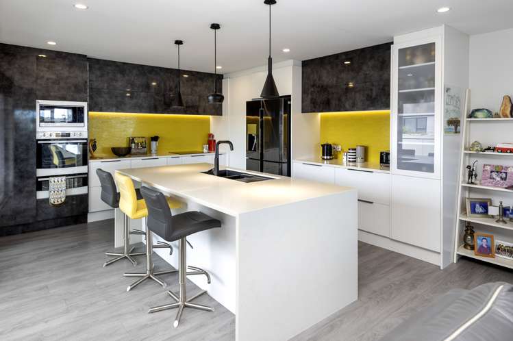 2/17 The Parade Bucklands Beach_16