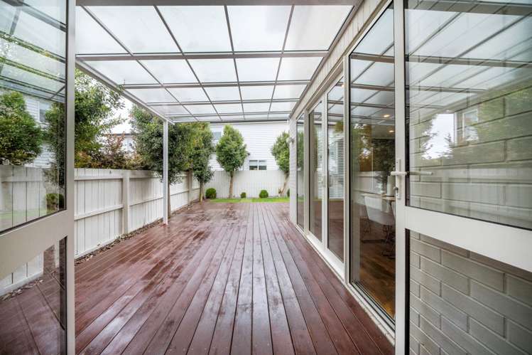 66 Huntington Park Drive Greenhithe_24