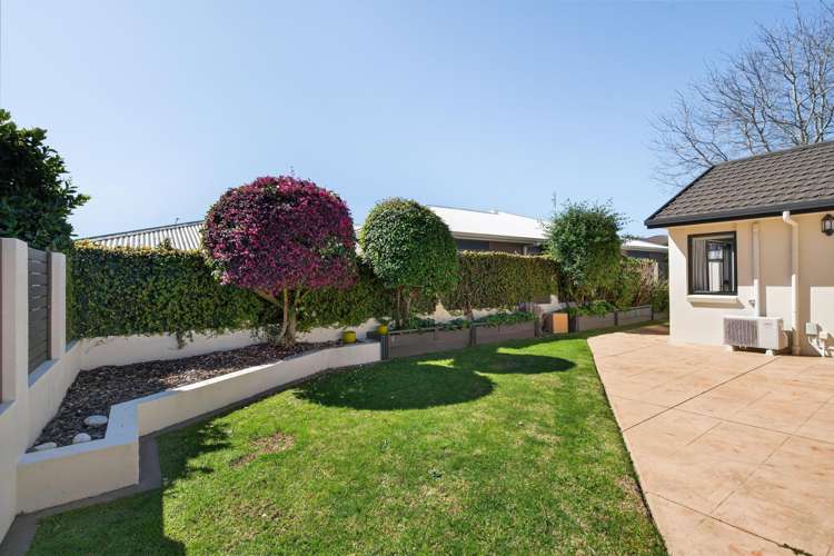 1 Bellbird Rise Pyes Pa_24