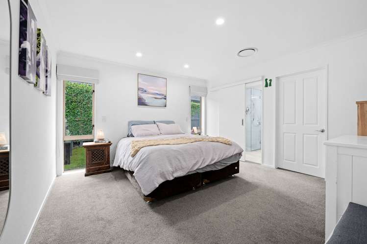 47 The Esplanade Huntington_13