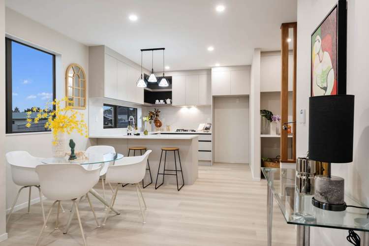 8A Mason Street New Lynn_6