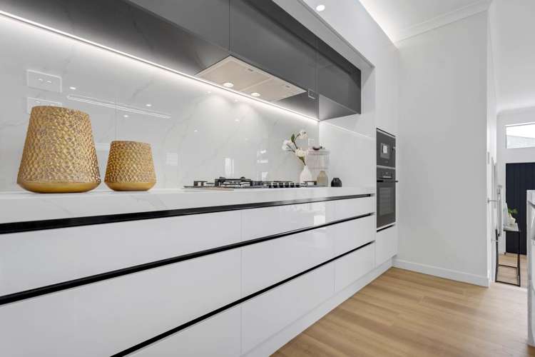 61 Koromeke Street Flat Bush_7