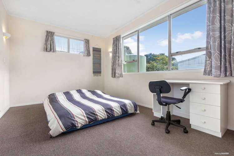 62 Tirimoana Road Te Atatu South_11