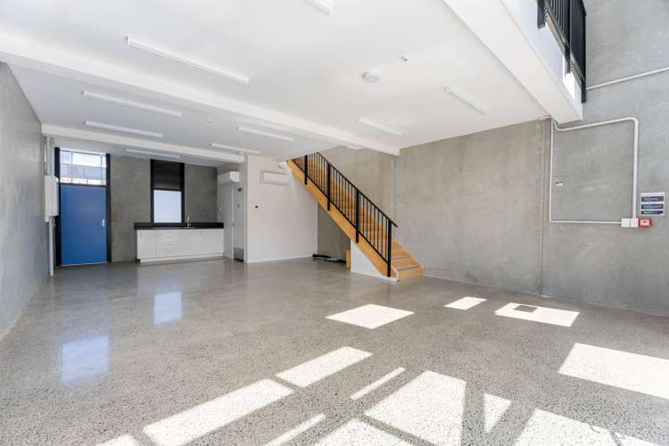 Unit 57/3 Pacific Rise Mt Wellington_6