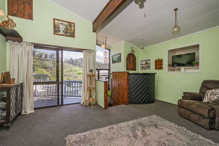 8 Gallagher Drive Tairua_25