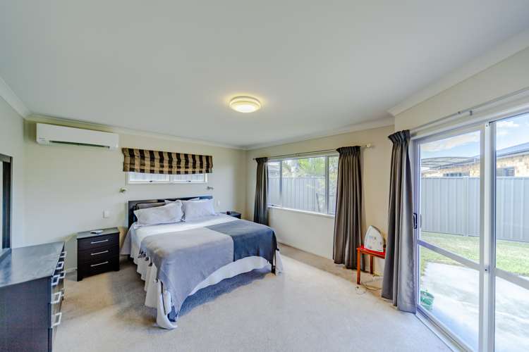 15 Portland Place Poraiti_6