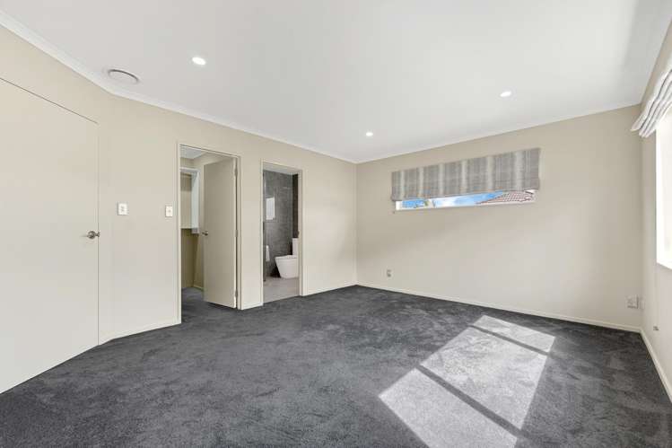 20 Bridgefield Crescent Flat Bush_11