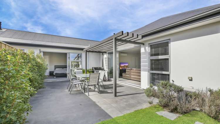 15 Farnborough Way Rolleston_9