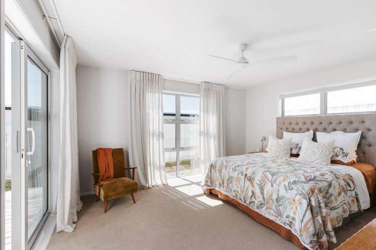 60 Pacific Parade Coastlands_12