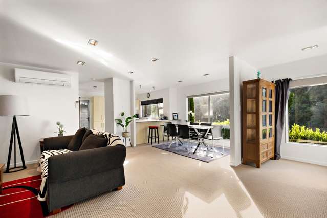 2/17 Blackbridge Road Wadestown_3