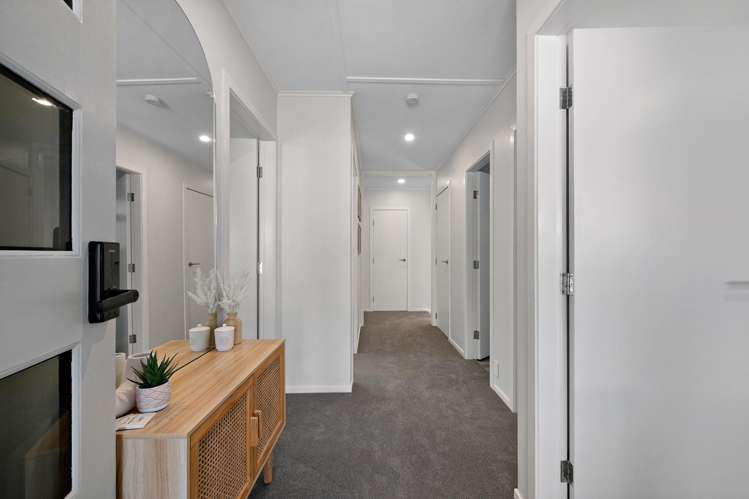 35 Antrim Crescent Wainuiomata_11