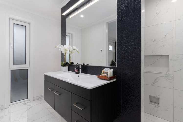 1 Ferdinand Terrace Yaldhurst_12