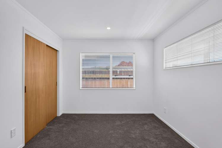 58B Whiting Crescent Greenmeadows_17