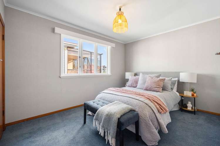 6 Eaton Road Hillsborough_27