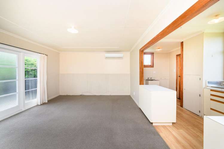 24 Main Street Marton_23