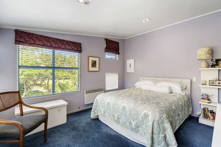 2/34 Seabreeze Road Narrow Neck_14