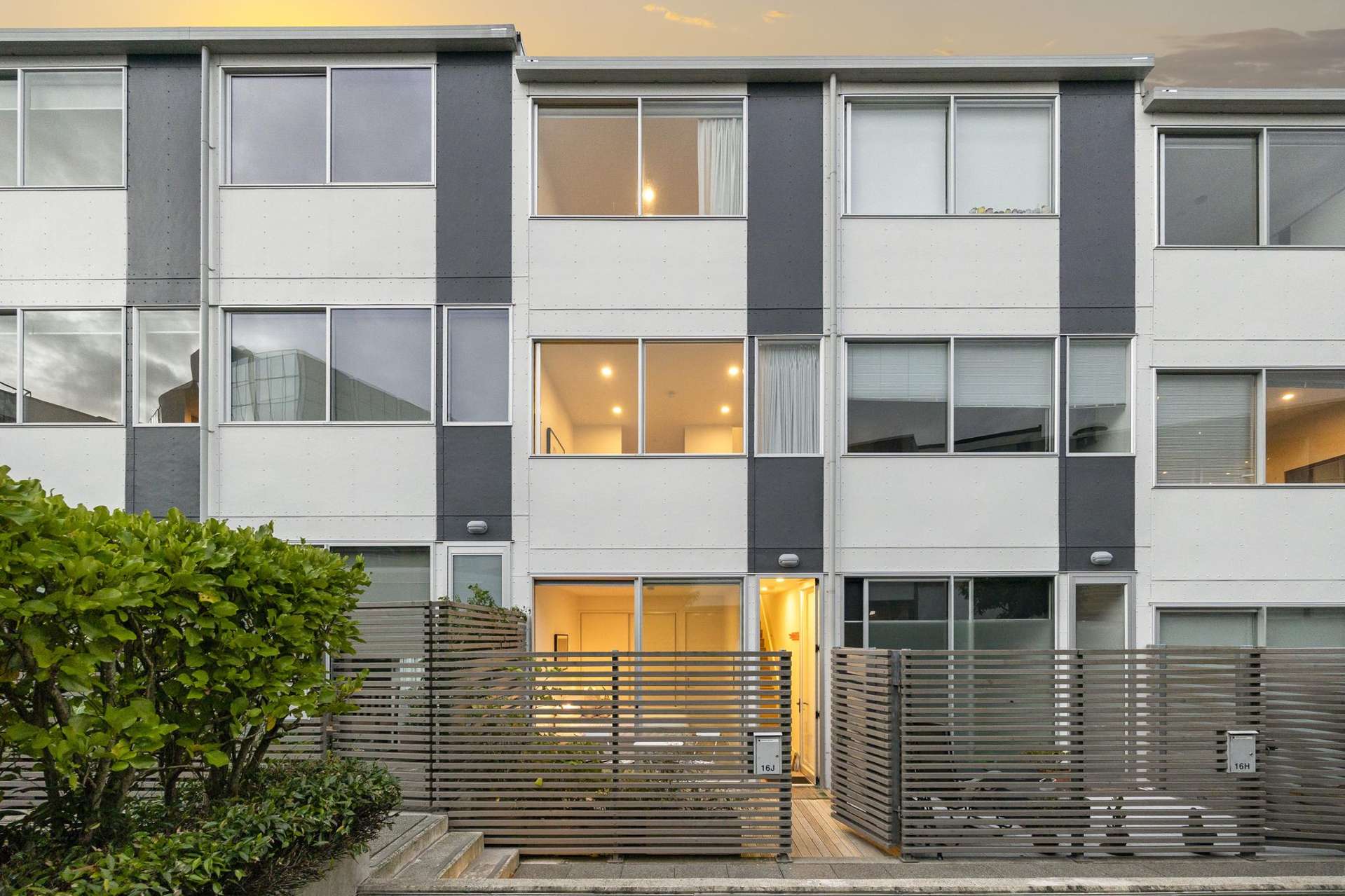 16J Fisher-Point Drive Freemans Bay_0