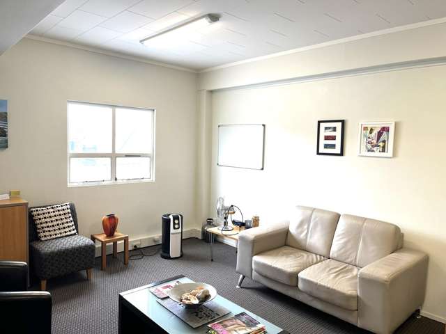 17-19 Seaview Road Paraparaumu Beach_1