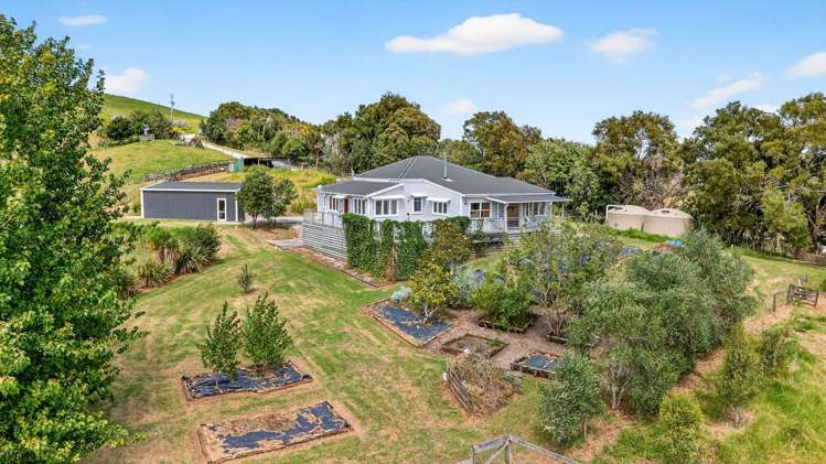 24A Waterview Crescent Kaiwaka_12