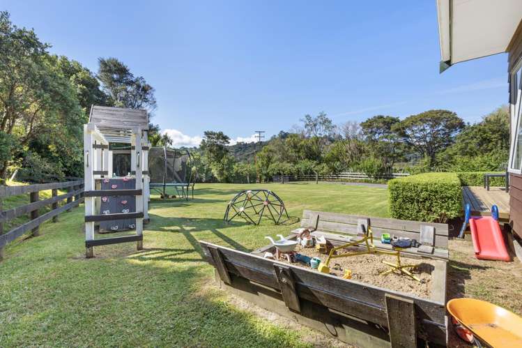 91 Weranui Road Waiwera_28