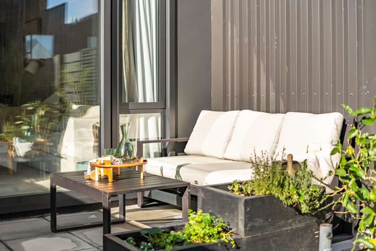 19b Cuba Street Petone_19