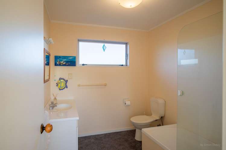 4 Robertson Street Raglan_10