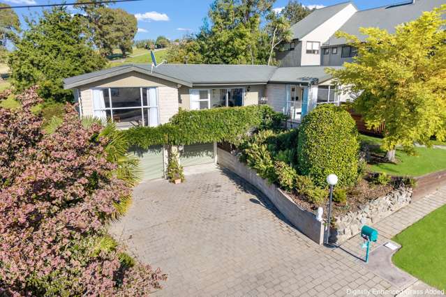 A Hobbyist’s Haven with a View