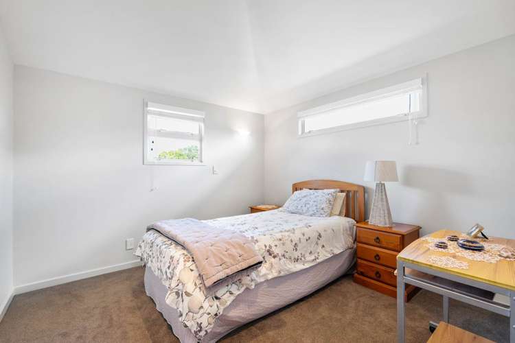 8b Queen Mary Avenue Epsom_25