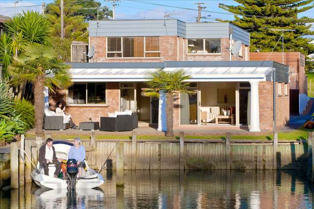 SOLD - Lots of buyers left over!