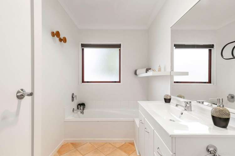 3 Tom Keven Way Pukekohe_5