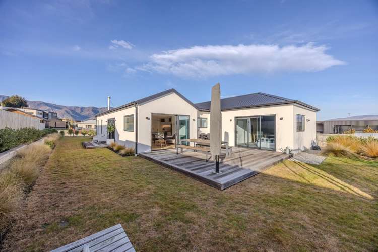 9 Magpie Place Lake Hawea_19