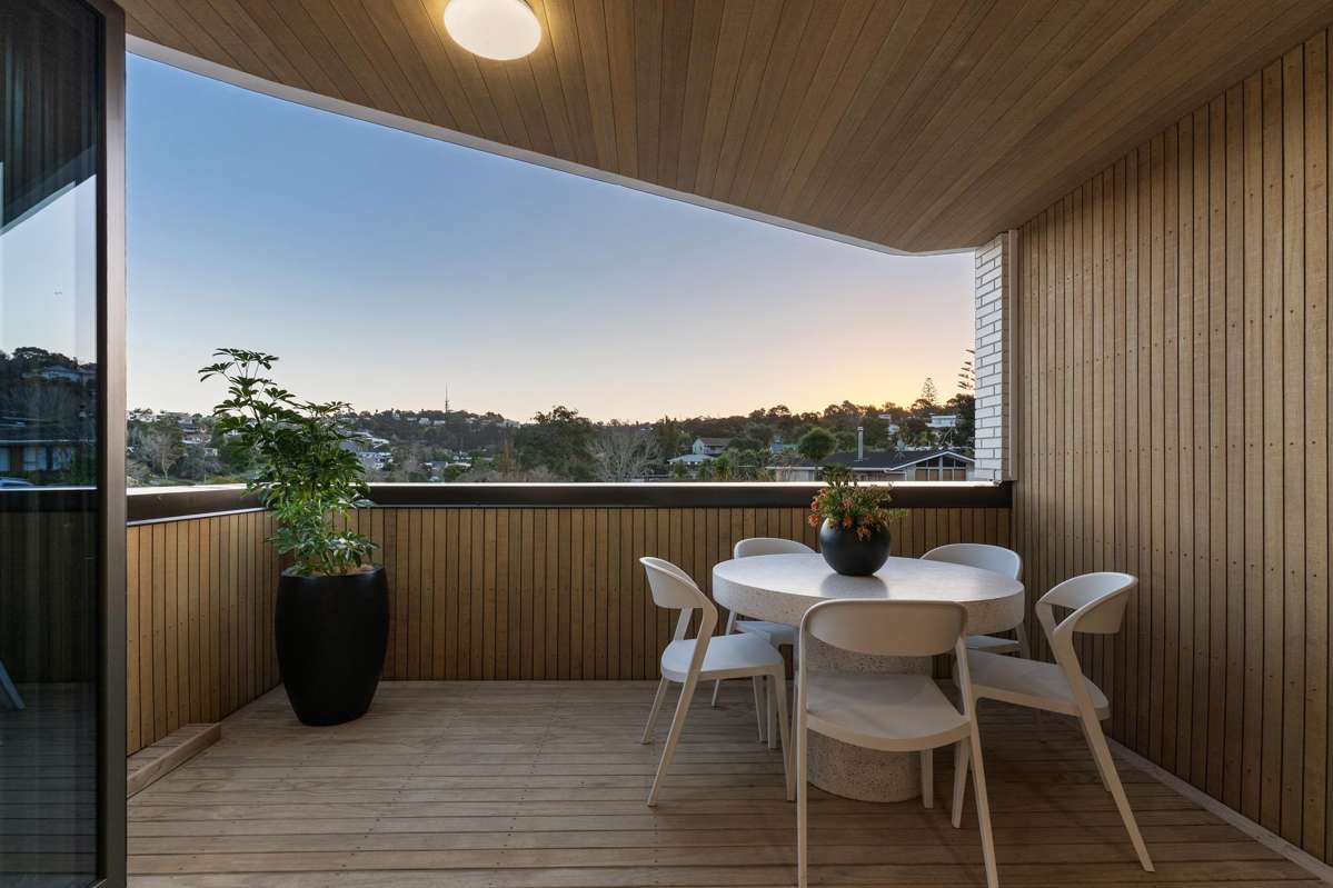 2/49 Stredwick Drive_5