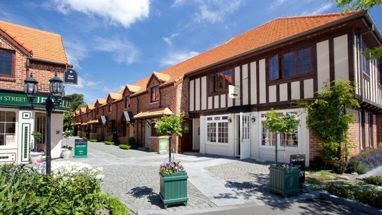 10/7 Quiet Woman Way Monaco_1