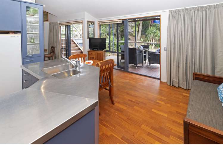 2/8 Waterloo Street Howick_14