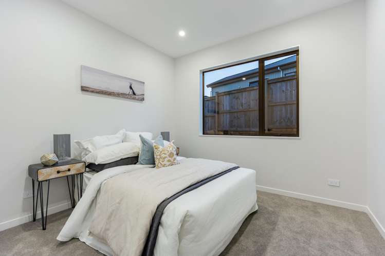 77 Skulander Crescent Millwater_20