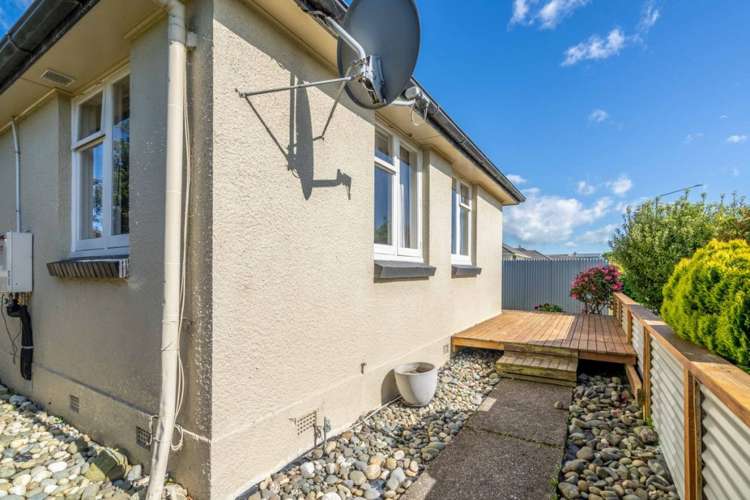 84 Lithgow Street Glengarry_17