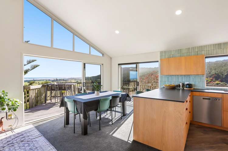 351 Motutara Road Muriwai_6