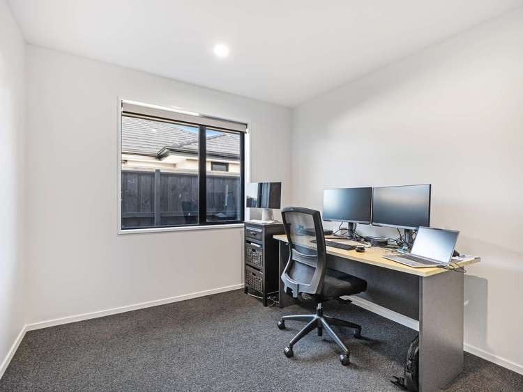 10 Weaver Street Woodend_13