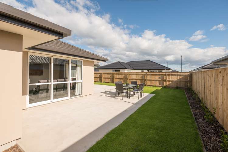 24 Oakdale Grove Richmond_7