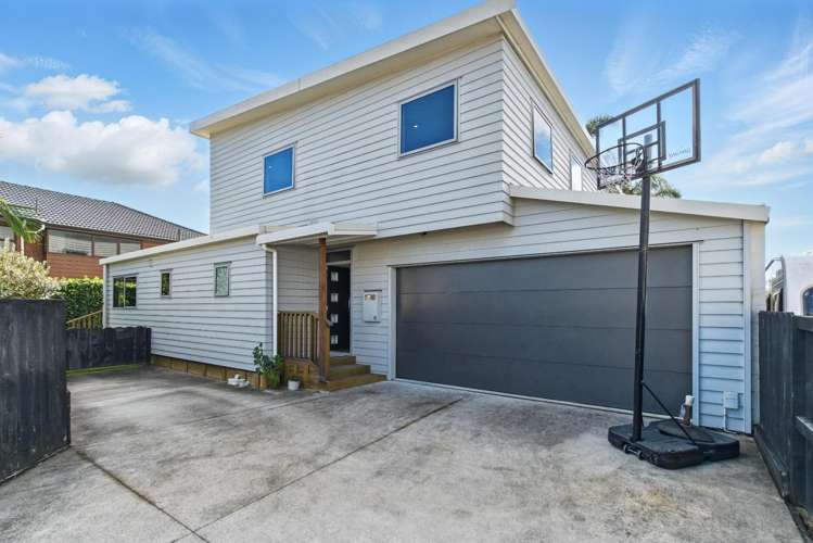 11B Dickson Road_0