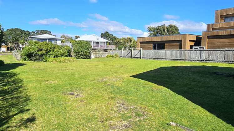 244 Kenwood Drive Matarangi_25