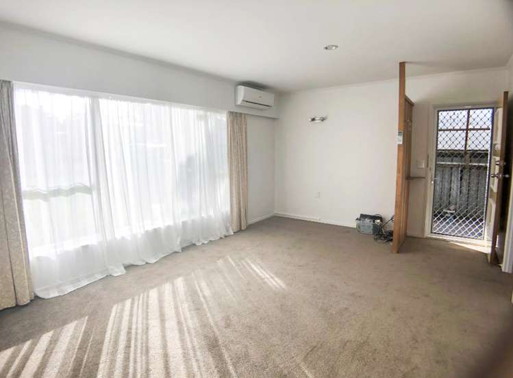 1/7 Maunder Place New Lynn_4