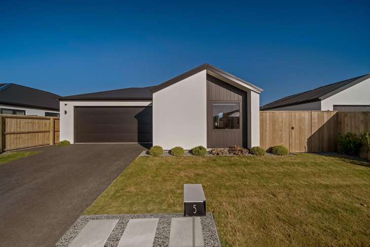 5 Llew Summers Street Belfast_25