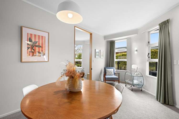 6 Ellerslie Avenue Chartwell_3