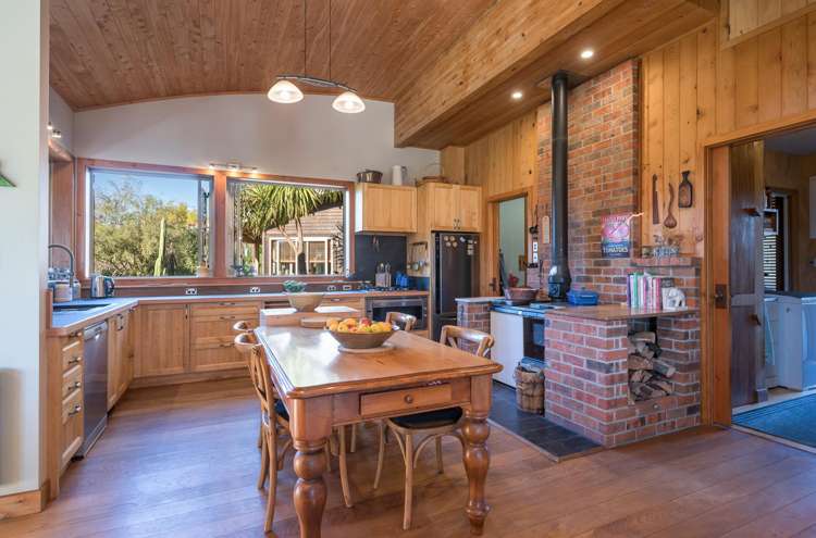 134 Aranui Road_5