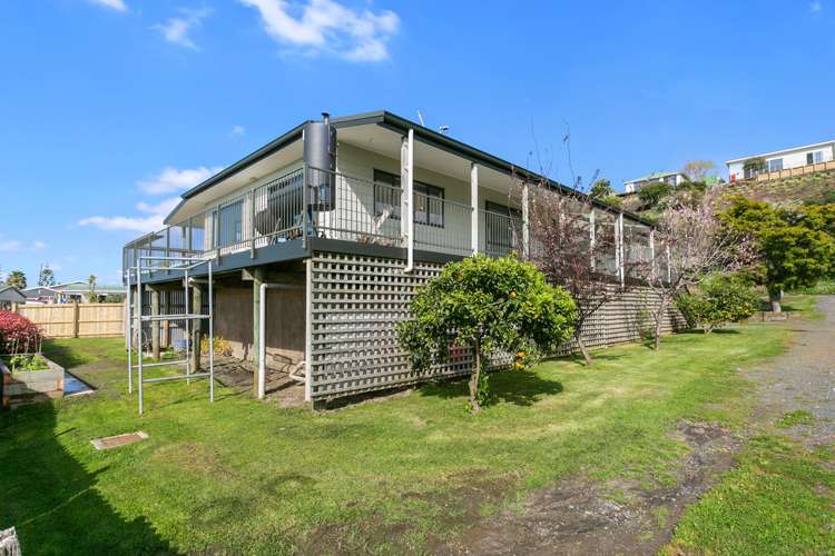 157 Pouewe Street Kawhia_12
