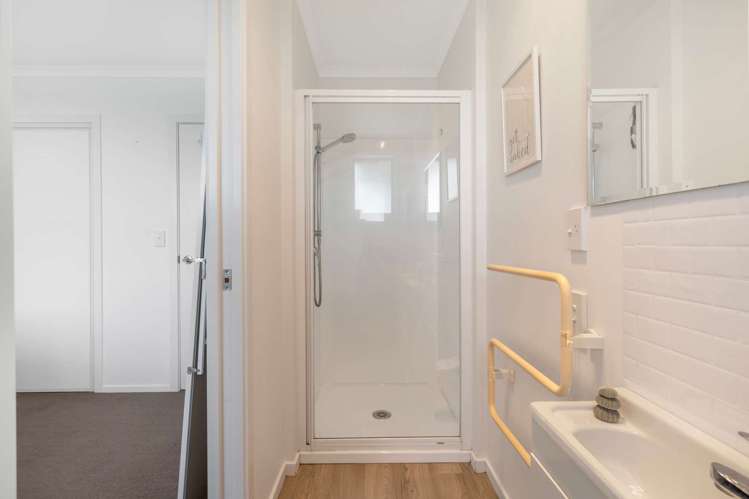 4 Hampshire Place Stoke_16