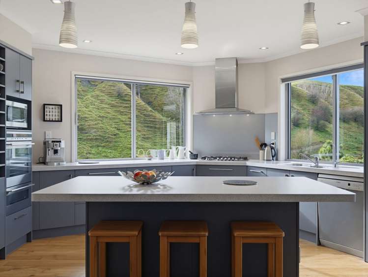 1127 Pourerere Road_5